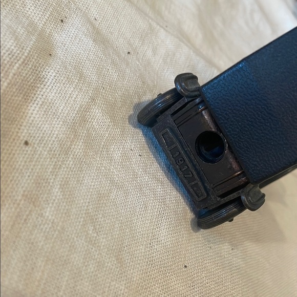 Classic Bronze antique Car pencil sharpener - Picture 4 of 5